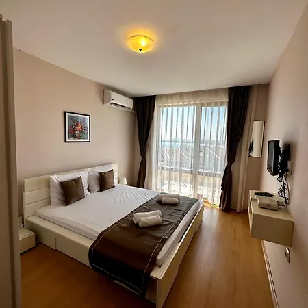 Flat At Prestige Fort Beach Apartmán