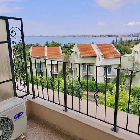 Apartmán Flat At Prestige Fort Beach Sveti Vlas